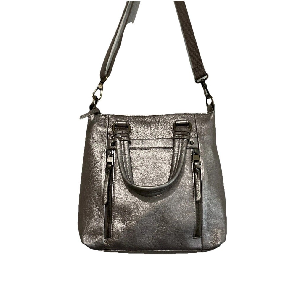 The Sak Sequoia Silver Metallic Crossbody Handbag Leather Boho Chic Grunge Retro